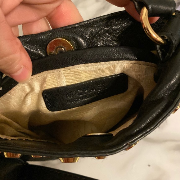 Micheal Kors Crossbody - Picture 3 of 5